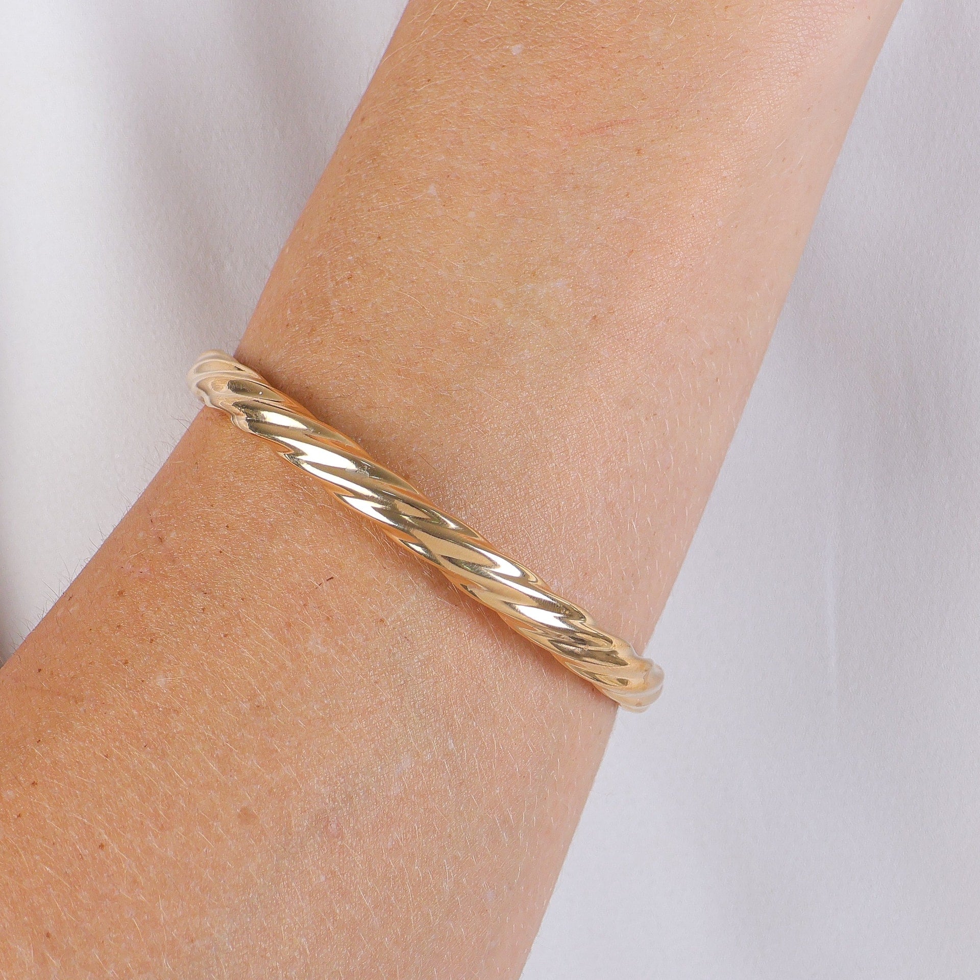 Twist Bangle Gold