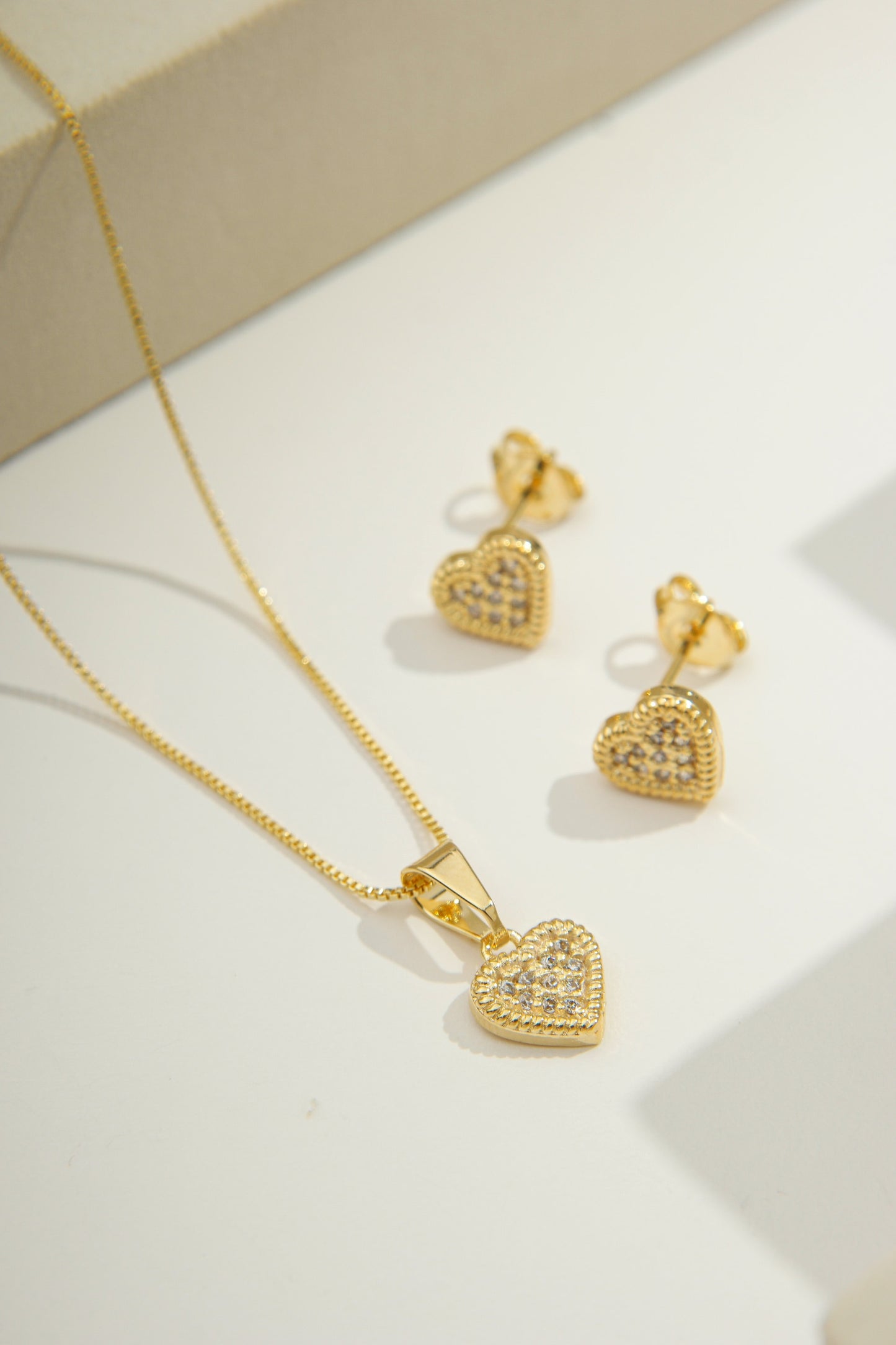 Dainty Heart Zirconia Jewelry Set Gold