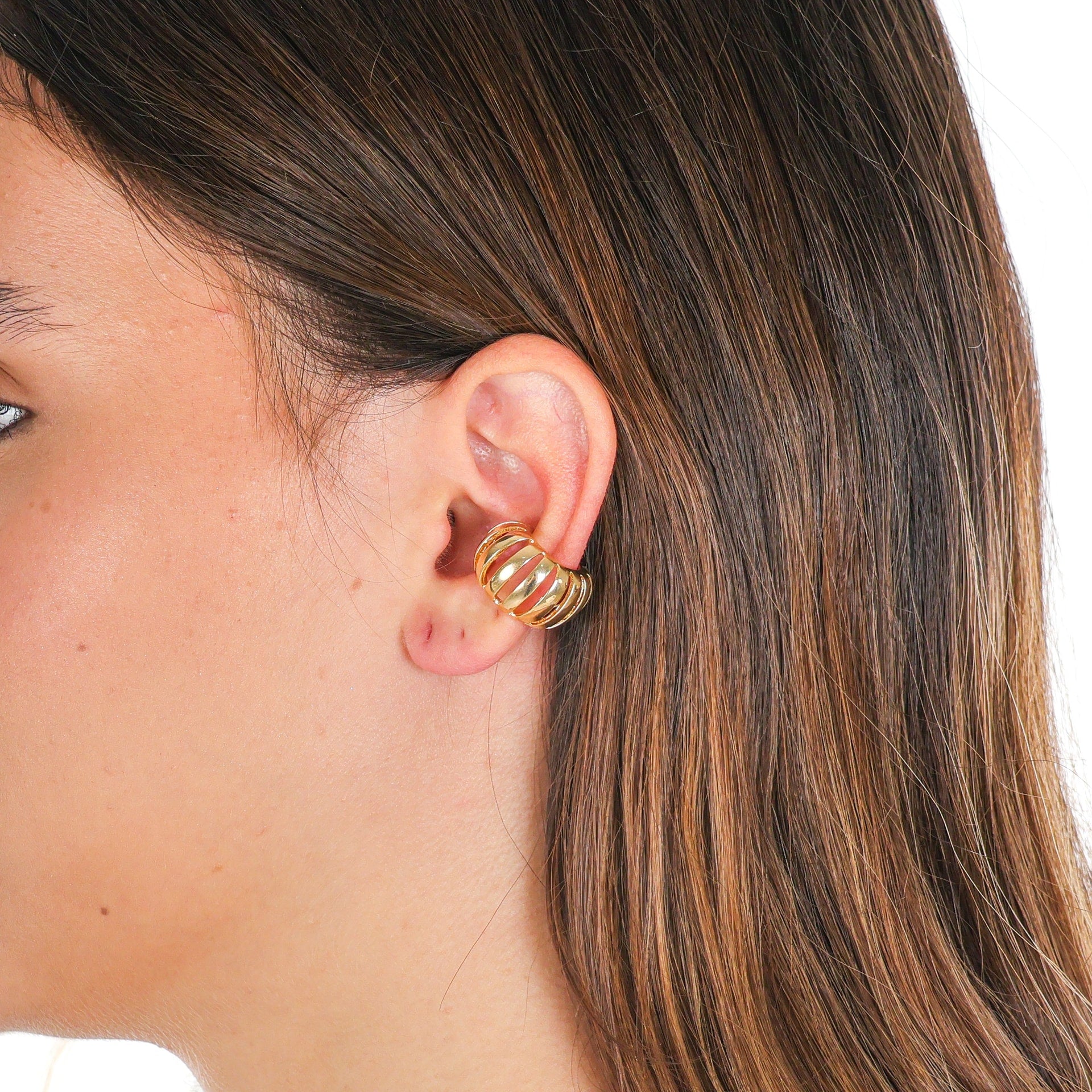 Sleek Open-Frame Fake Piercing Gold