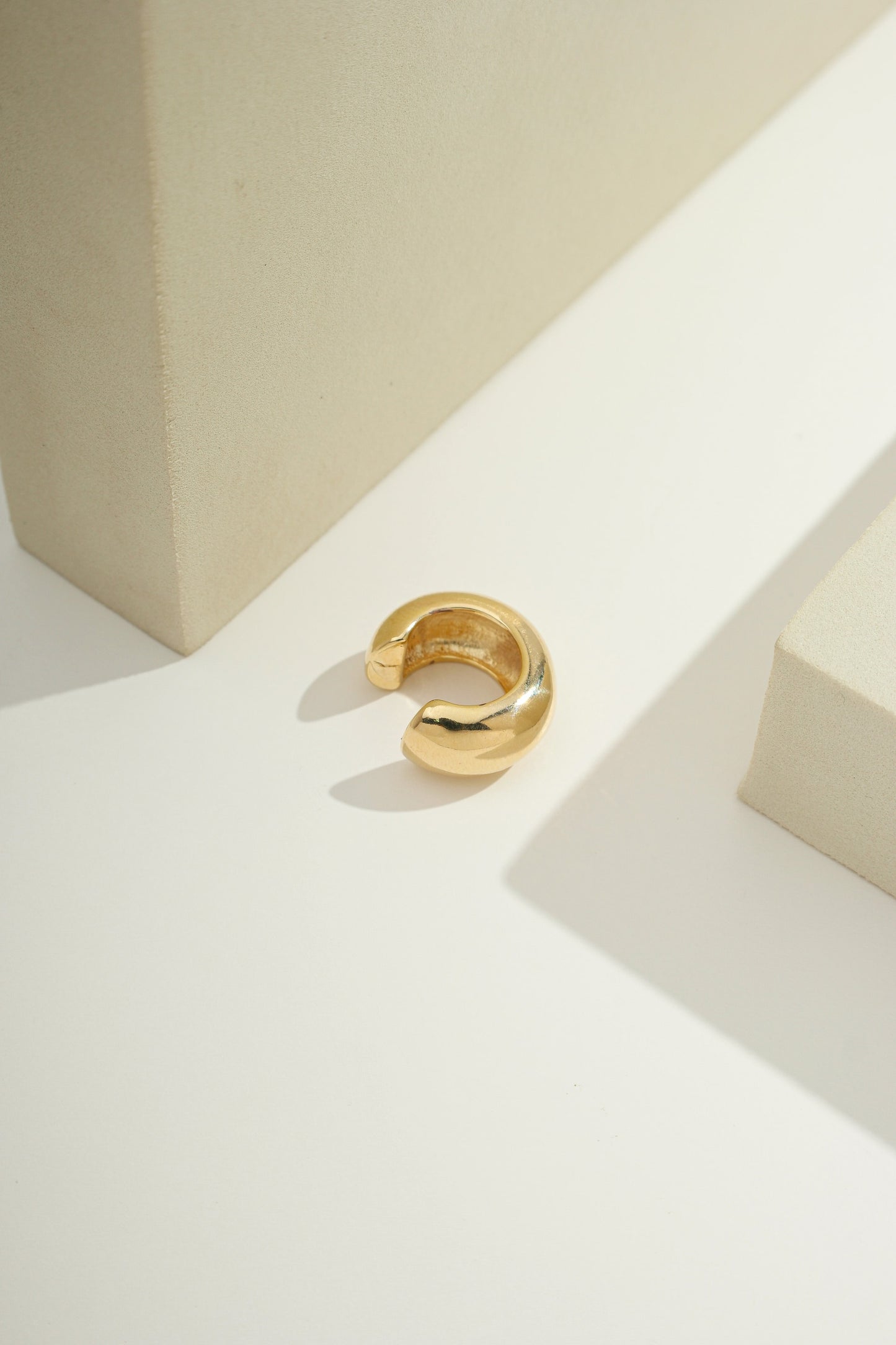 Bold Classic Fake Piercing Gold