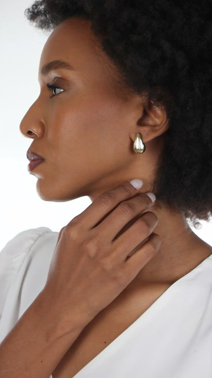 Seashell Teardrop Earring
