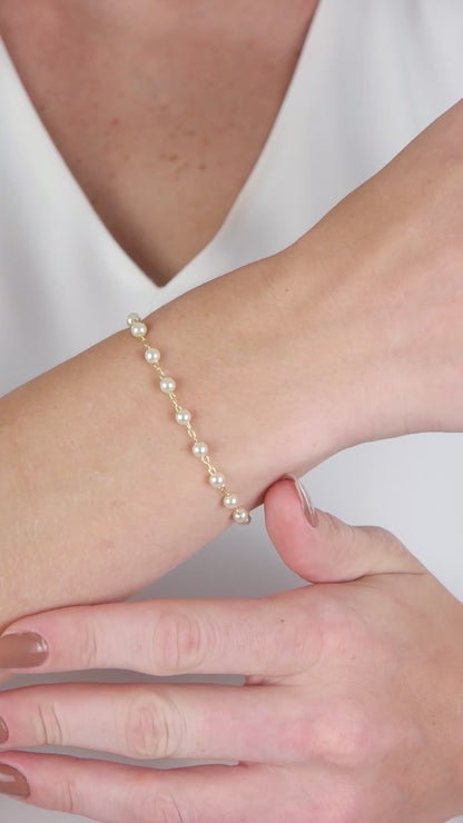 Delicate 4mm Pearl Station Chain