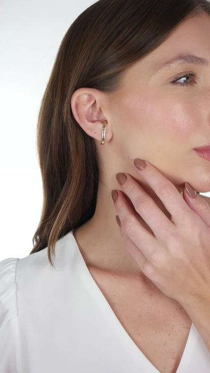 Dainty Arc Earring