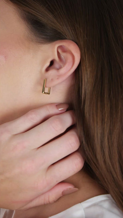 Rectangular Minimal Hoops